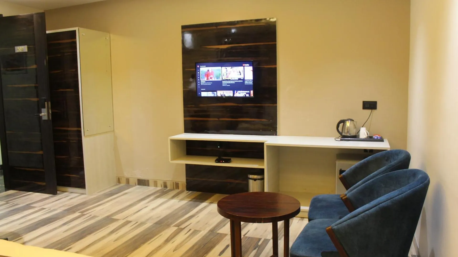 Hotel Hardik Palacio Varanasi 3*,  India